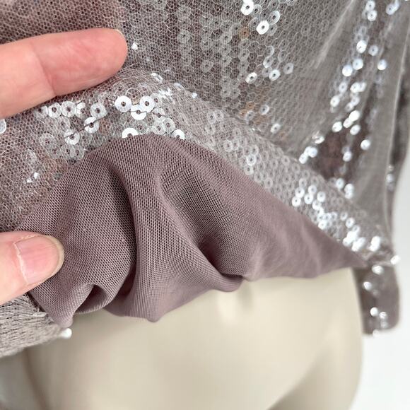 Forever 21 Faux Fur Trim Off Shoulder Sequin Crop Top Sz 3X Lavender Stretch - Picture 4 of 14